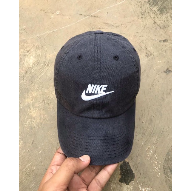 second cap nike heritage