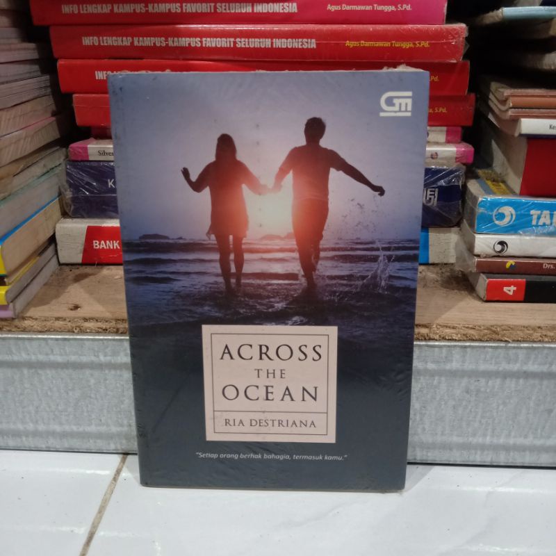 obral buku murah Novel best seller // remaja // wattpad // fantasi // sastra // fiksi // non fiksi part 30-Across ocean 33