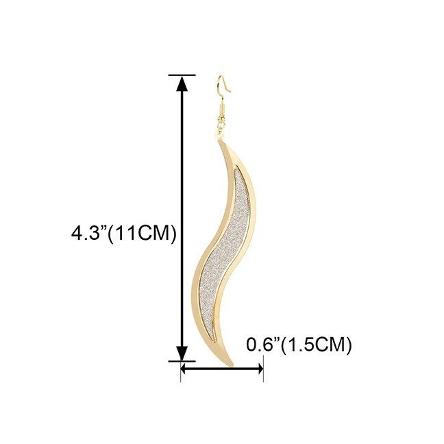 LRC Anting Gantung Fashion Golden Frosted Willow Leaf Alloy Earrings