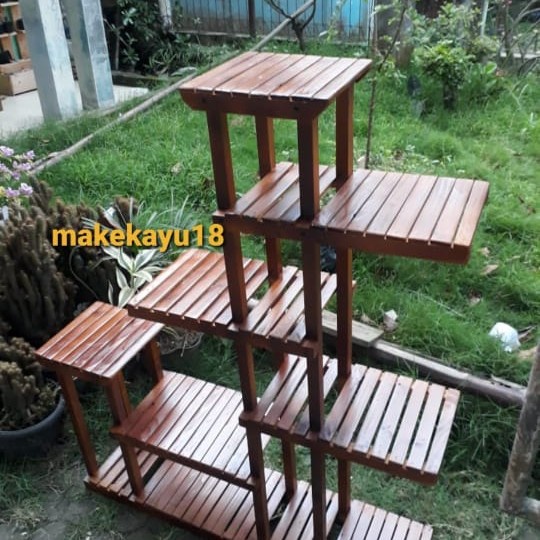 Rak Tanaman - Rak Tanaman Jati Belanda