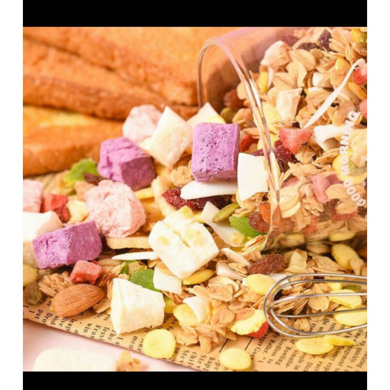 

Yogurt Nuts Oatmeal 400Gram(酸奶坚果烘培燕麦片)