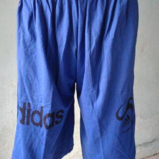  Celana  pendek  kaos di  bawah  lutut  dewasa besar xl dan xxl 
