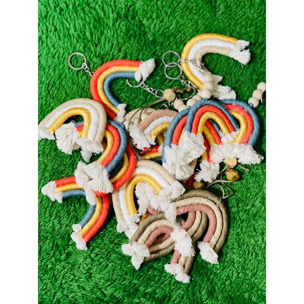 READY STOK) macrame gantungan kunci rainbow (GK 003)