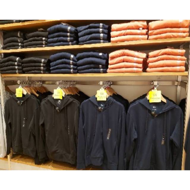 Jaket pria uniqlo - airism jaket hoodie AIRSM UV resleting pria