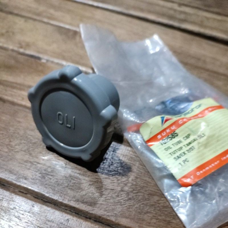 TUTUP TANGKI OLI VESPA EXCEL EXCLUSIVE