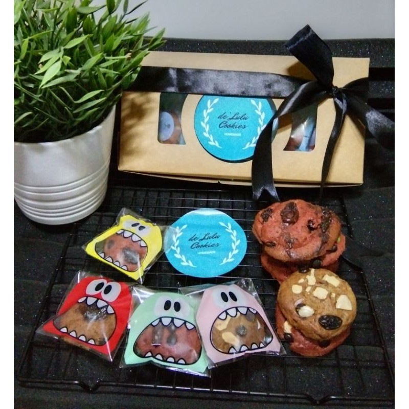 

Butter Cookies (isi 20 pcs ukuran kecil)