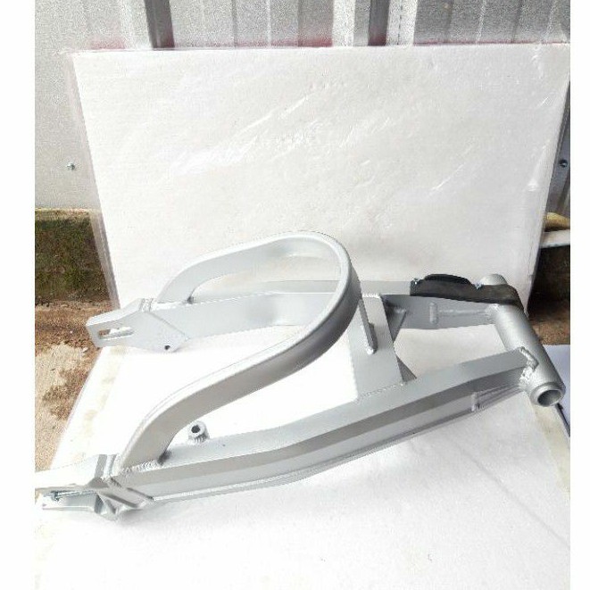 Swing Arm Vixion Vixion New Alumunium Unitracc Bahan Tebal dan Kuat