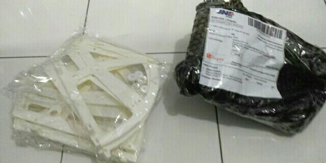 Bracket Fitting Engsel / Rel Lemari Rak Sepatu Putar 2 Dua Susun Sekat Plastik