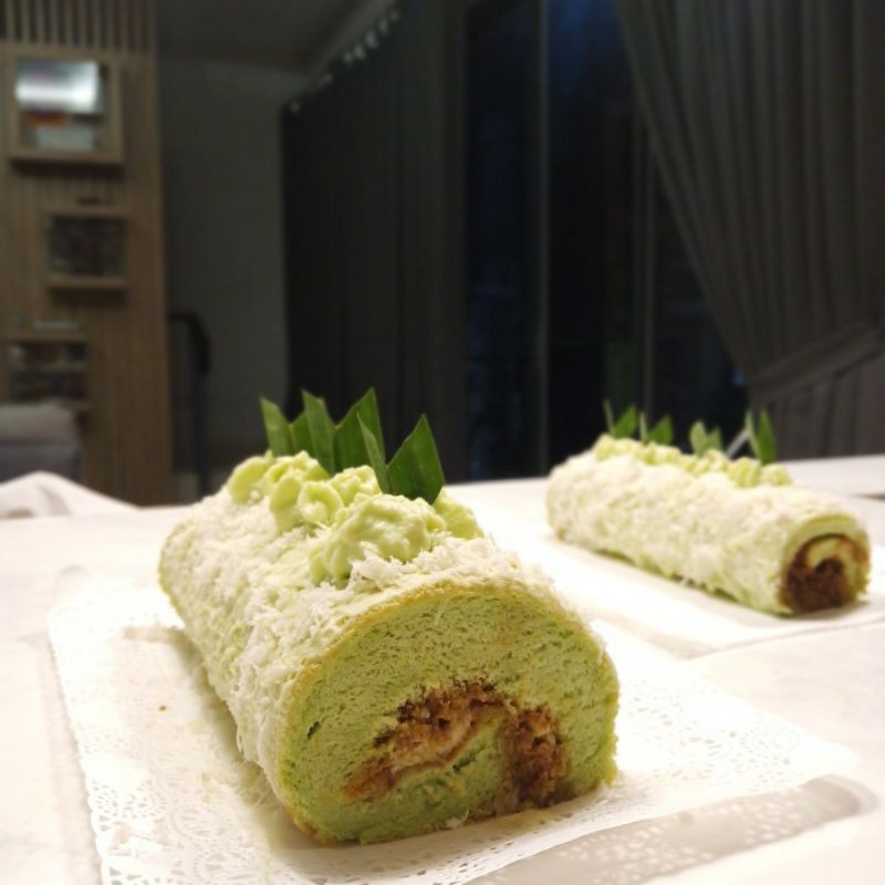 Klepon Pandan Roll Almond Cake - Keto Gluten Free / Sugar Free Cake
