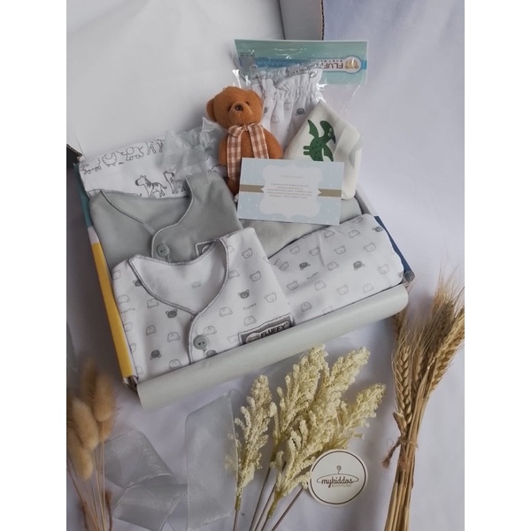 Paket Kado Bayi Special / Kado Melahirkan / Gift Set Bayi