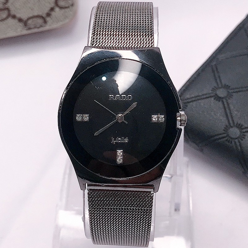 Jam Tangan couple Fashion Watch Geneva Fashion Pria Wanita Leather Quartz Model Tali stenlees pasir