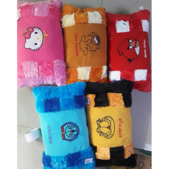 Bantal bulu karakter lembut halus sni