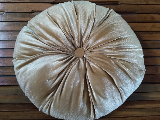 Ready Stok Bantal Sofa Bulat Labu Glossy Pillow Round