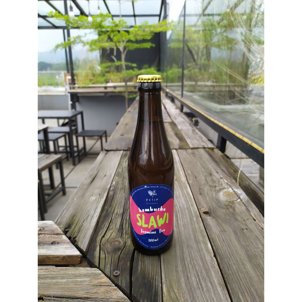 

Kombucha Teh Melati "Slawi" / Jasmine Tea Kombucha by Petik Brewery