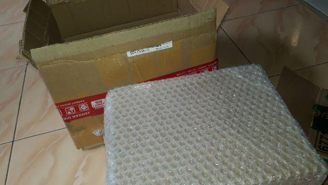 Kotak Akrilik Dng Tutup Berengsel 25x25x15  2mm
