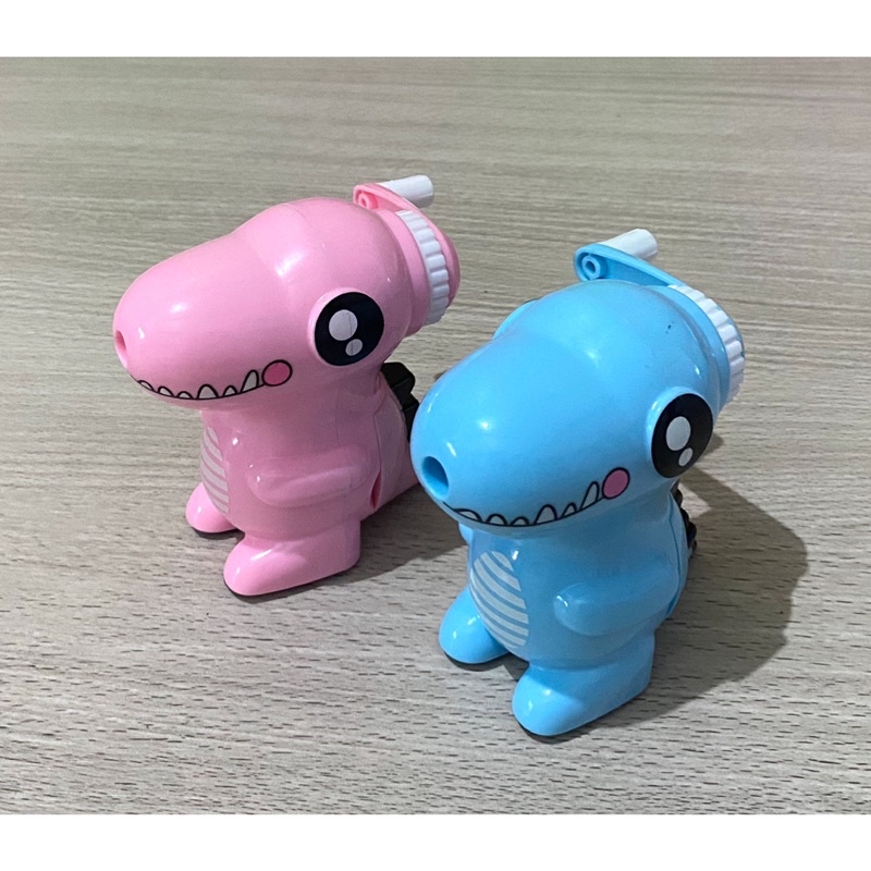 

Rautan putar / rautan meja / rautan pensil motif dinosaurus