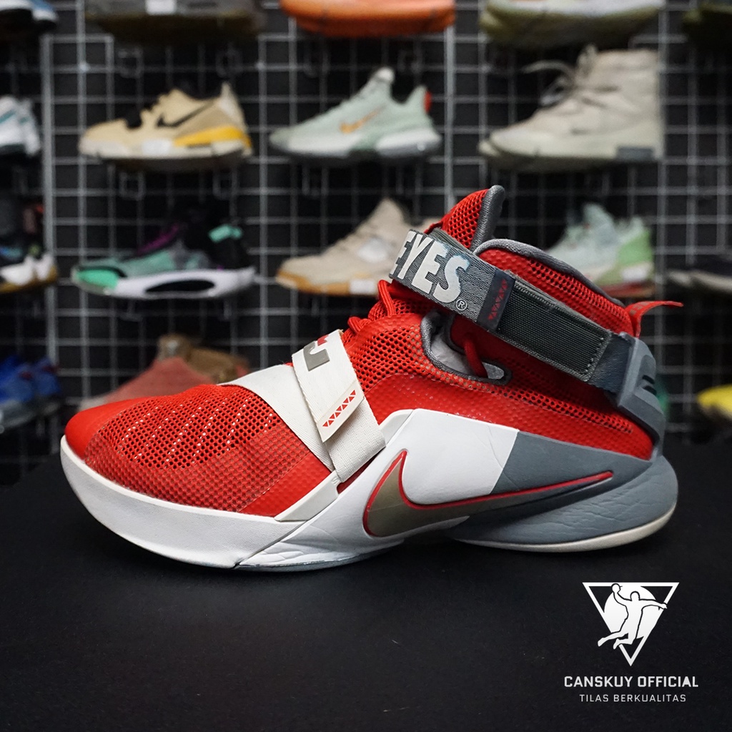 Sepatu Nike Lebron 9 Ohie State Size 43 749491-601