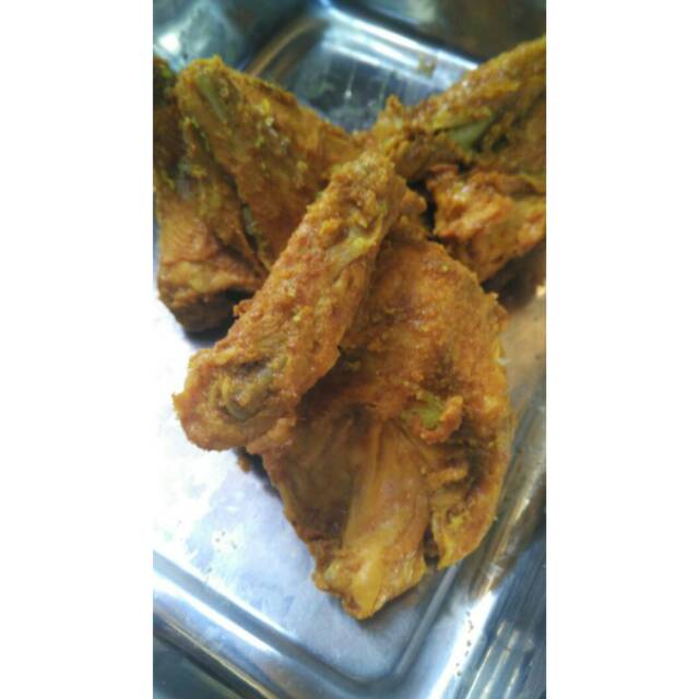 

Ayam kuning dan ayam kalasan