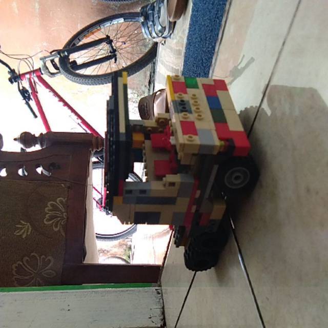 Lego truck