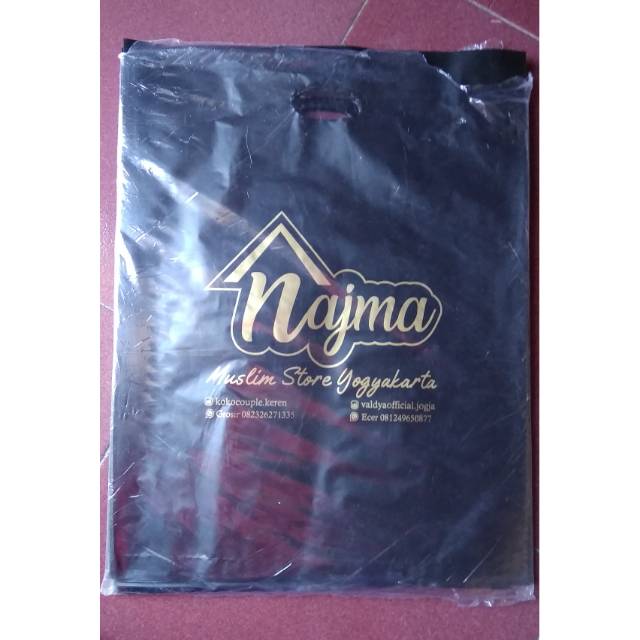 

Plastik plong hitam / plastik olshop / plastik sablon