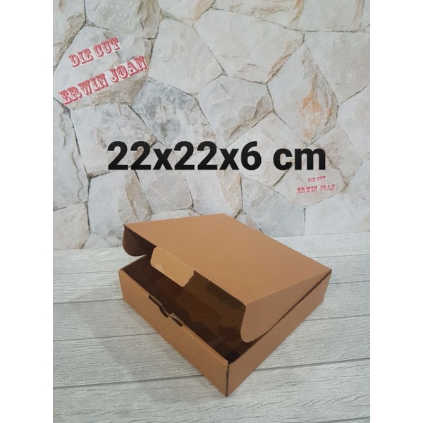 

Kardus Box uk. 22x22x6 cm Kotak Karton Die Cut