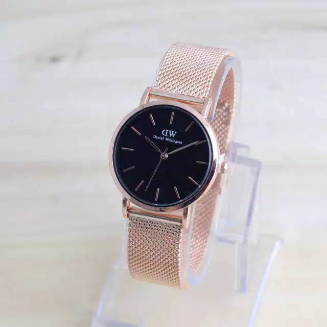 Jam Tangan Wanita DWe Classic Magnet Plat Putih/Hitam