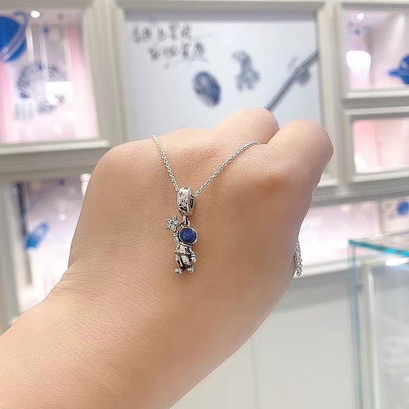 Pandora Kalung 925 Silver Cubic Zirconia Liontin Astronot Aksen Berlian Untuk Wanita