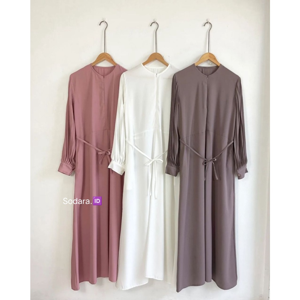 Long dress Eleonora // Long dress Premium // Pleats  Sleeves Accent