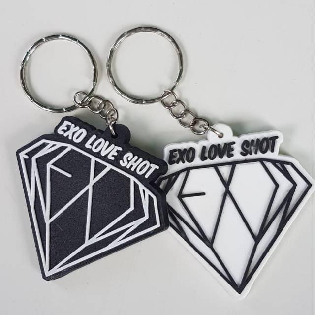 EXO LOVE SHOT GANTUNGAN KUNCI KPOP KEYCHAIN EXO