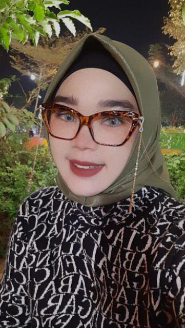 Kacamata Myopia Dengan Bingkai Persegi Model Transparan Untuk Komputer