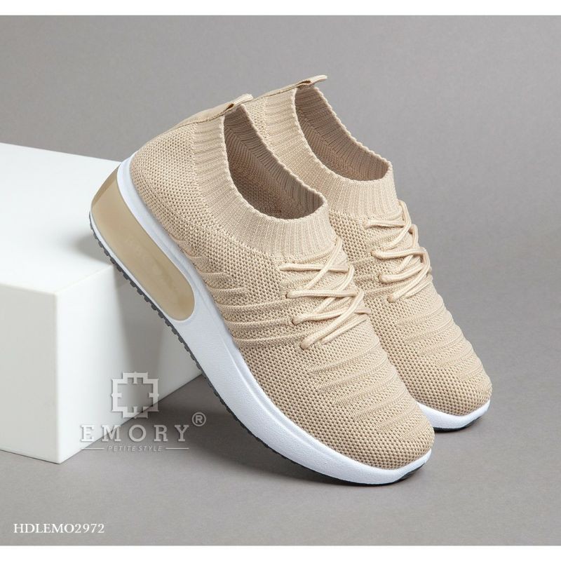 sepatu emory