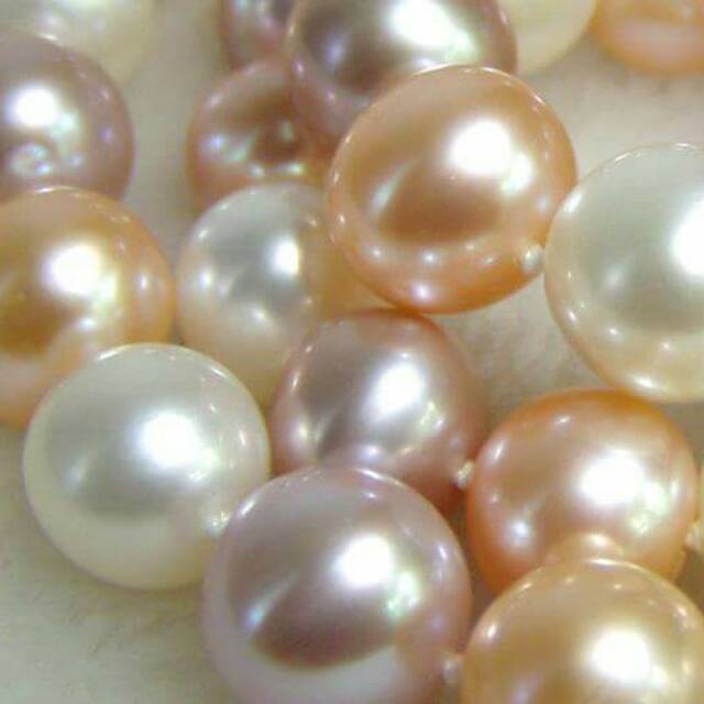 mutiarakhaslomboktigor