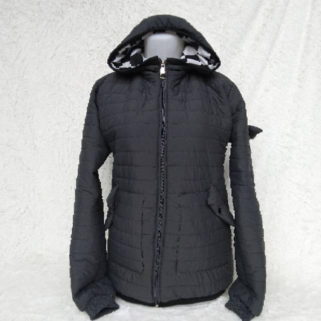 Jaket Quilting HITAM(geser lihat yg lainnya)