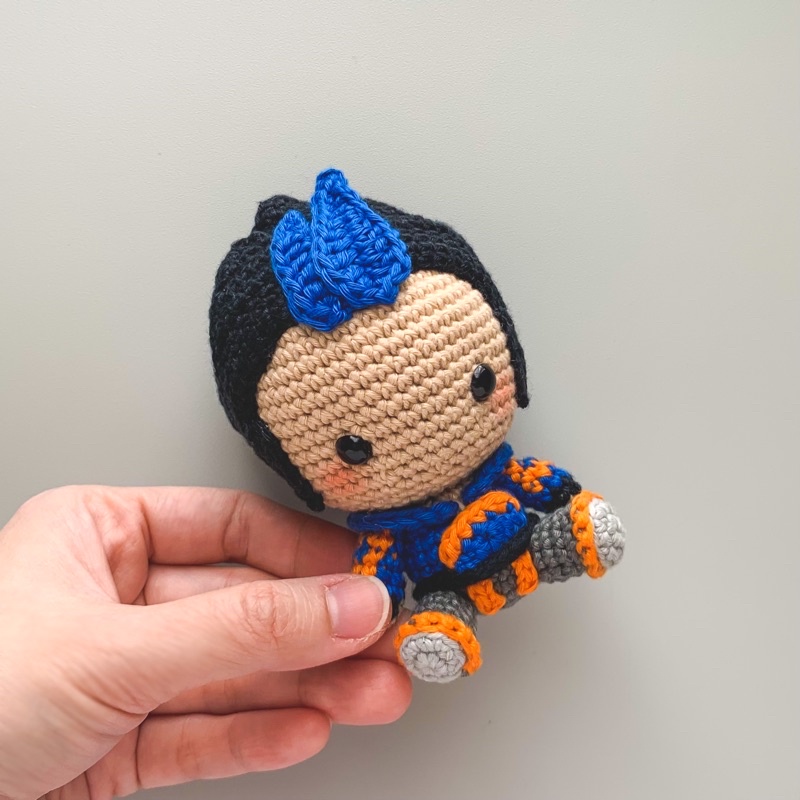 Amigurumi Yoru Valorant Agent (Boneka Rajut)