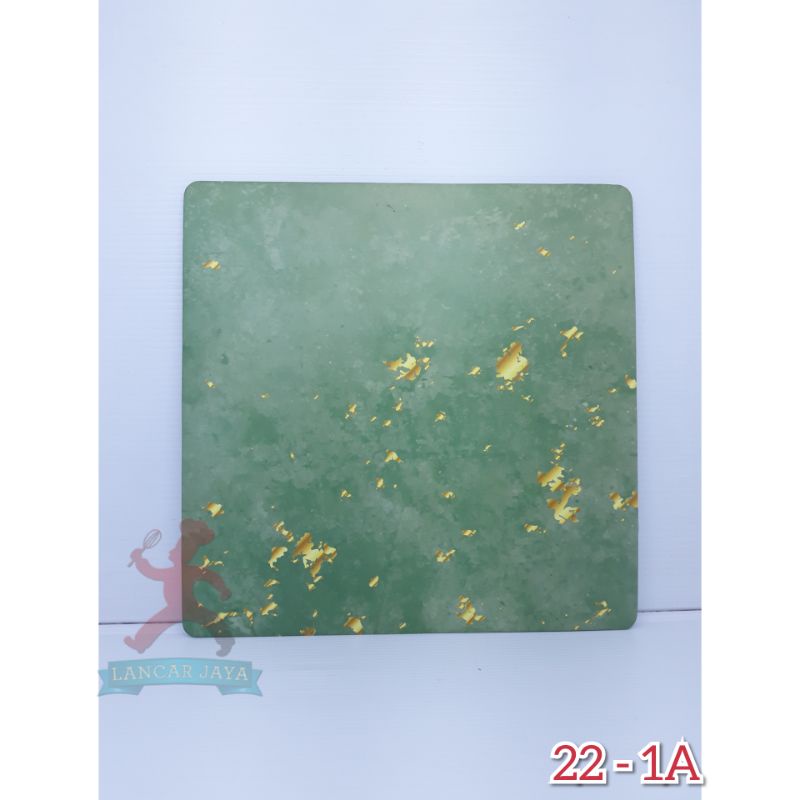 tatakan kue/alas kue / tatakan kue kotak /alas kue tart /tatakan kue tart ukuran 22