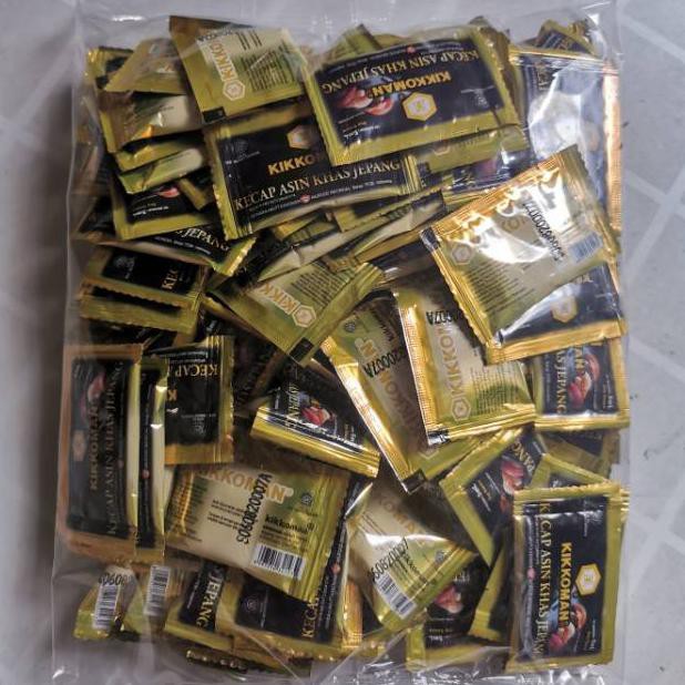 

( BISA COD ) Kikkoman Soy Sauce 5 ml isi 100 Sachet Take A way Shoyu Kecap Asin Khas Jepang Halal