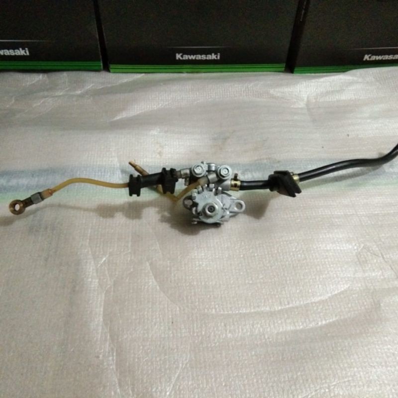 POMPA OLI SAMPING NINJA R Original Kawasaki