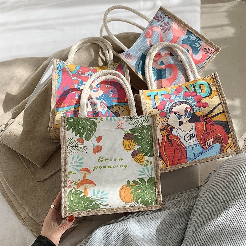

Goodie Bag Souvenir Anak Karakter Lucu Chinese Style Segi Tenteng Hamper Anak
