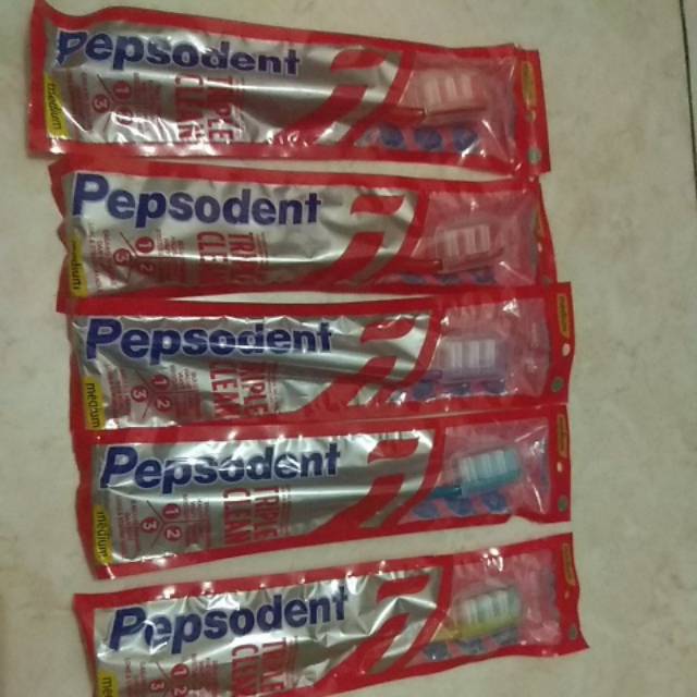 Sikat gigi Pepsodent  medium/soft