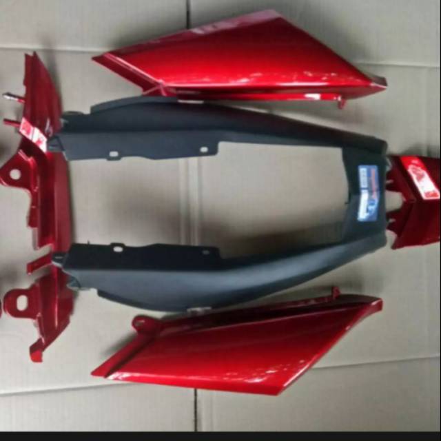 Cover body belakang Vixion new NVL 2013-2014 merah