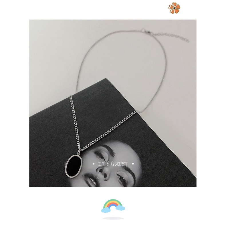 ZICO gaya yang sama hitam oval liontin titanium steel necklace ins Angin Net Merah sederhana tempera