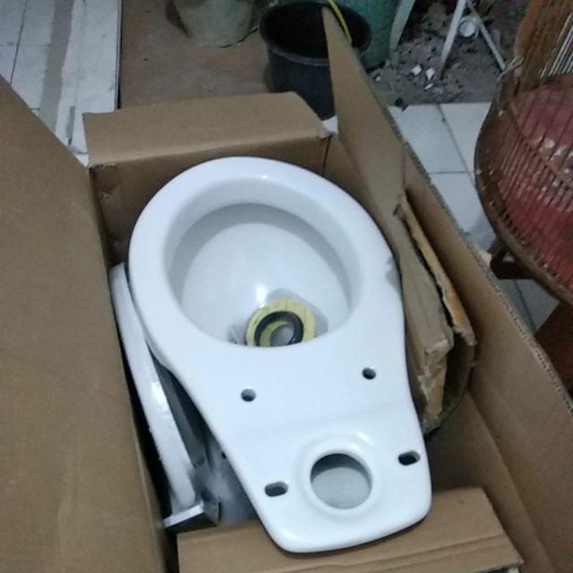 Closet Duduk Import Jarak As 25 Cm Dual Flush