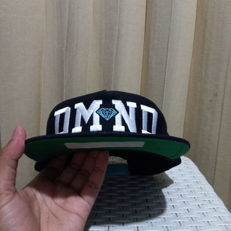 topi snapback diamond supply