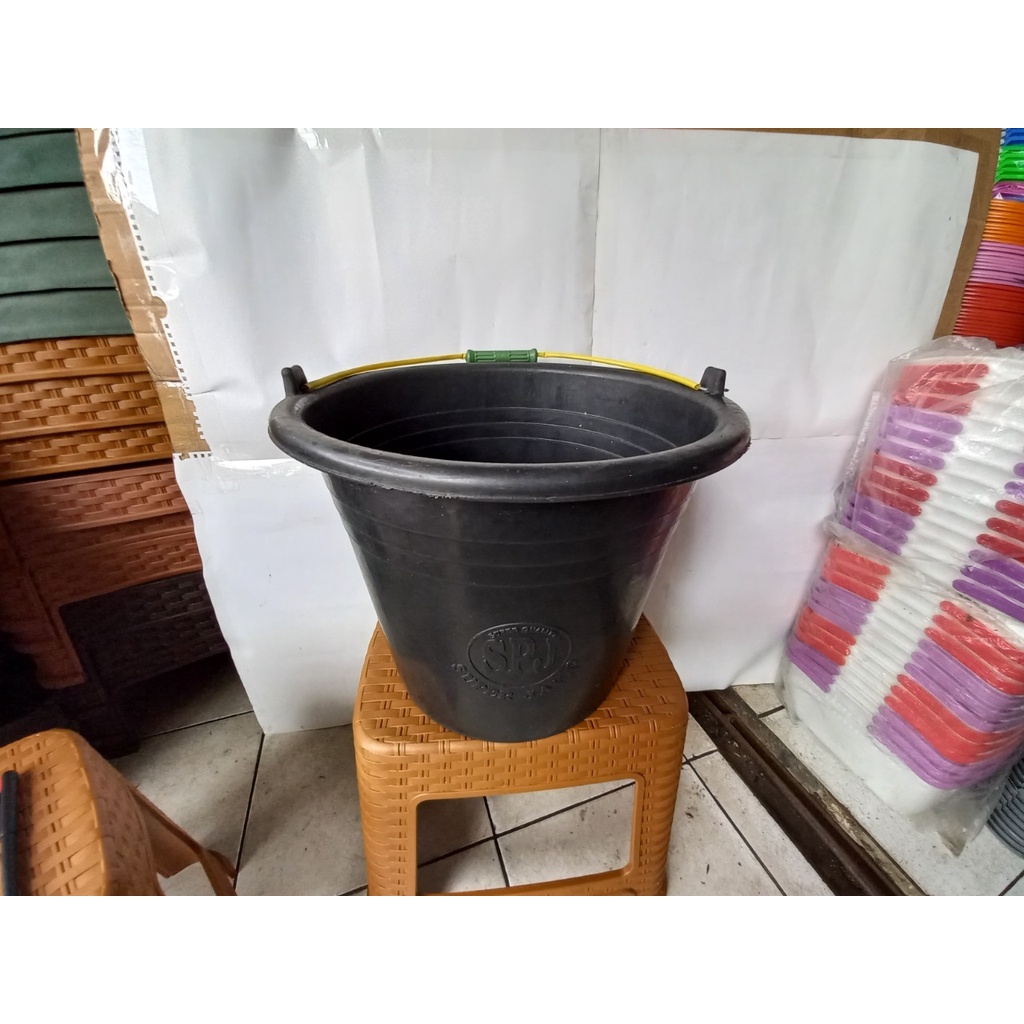 Ember Cor Karet 20 SPJ Hitam