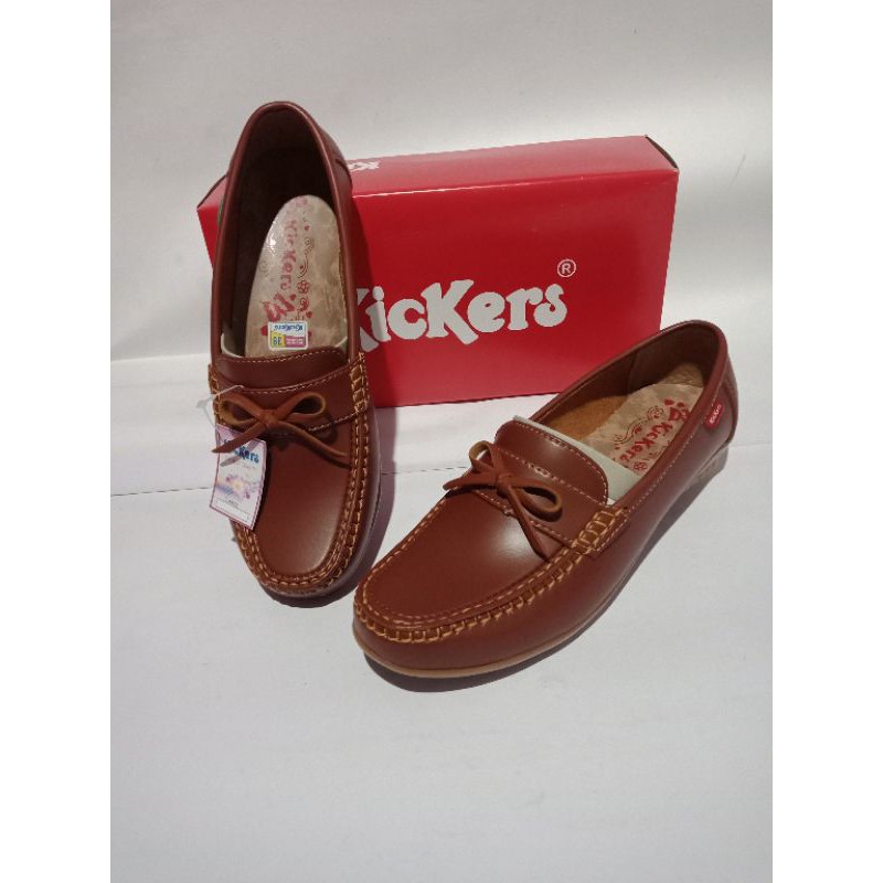 SEPATU SLIP ON WANITA/SEPATU KICKERS/SEPATU SANTAI