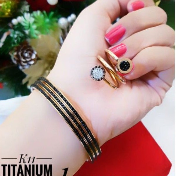 Titanium set perhiasan gelang dan cincin 2479