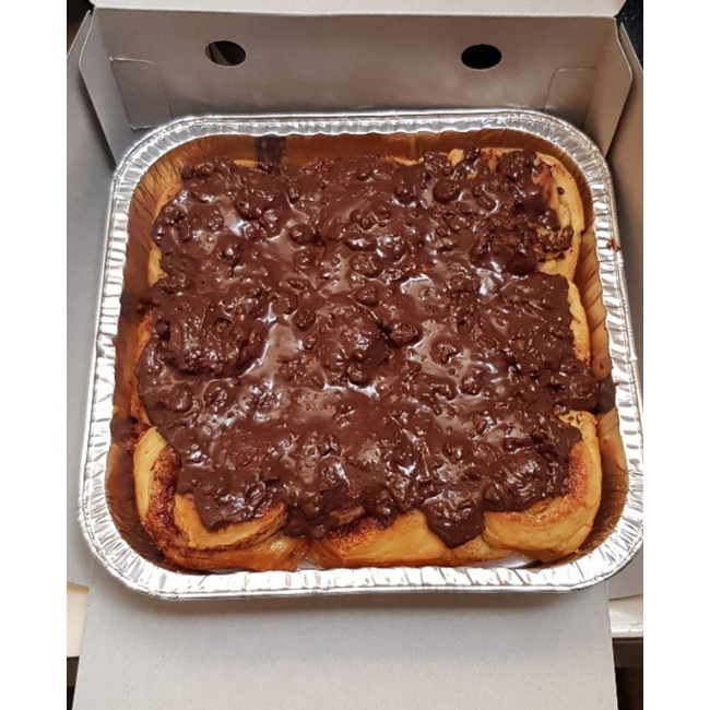 

cinnamon roll coklat