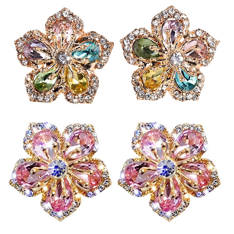 Anting Stud Kristal Zirkon Bentuk Bunga Kepingan Salju Natal Gaya Vintage Untuk Wanita