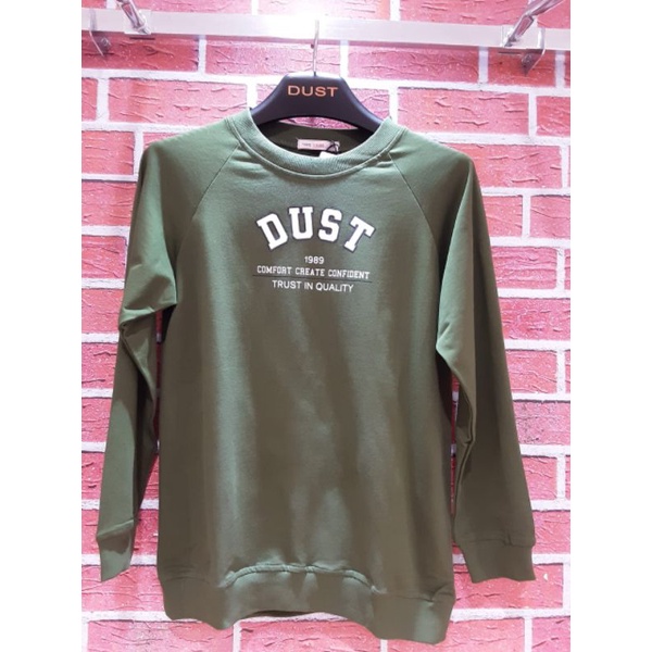 kaos dust jeans