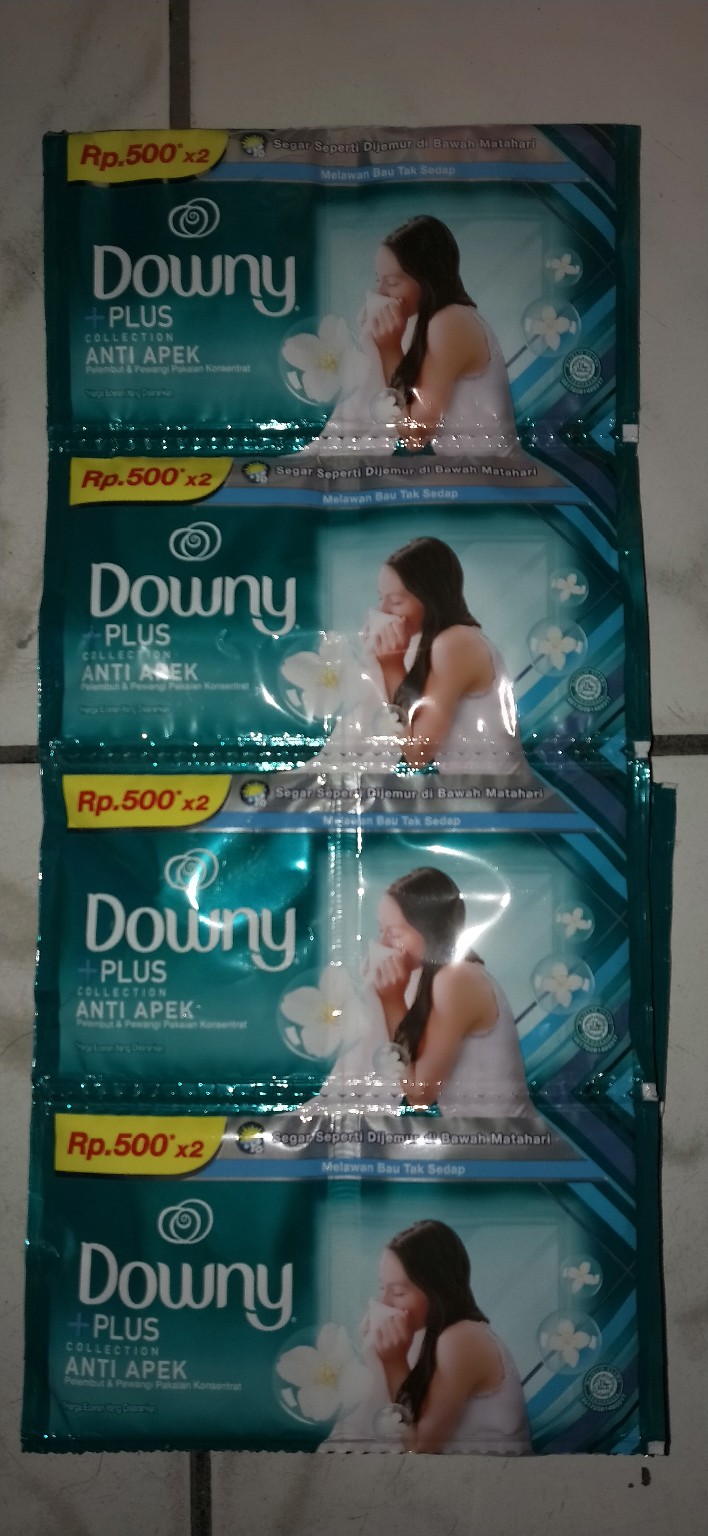 Downy Anti Apek Renceng @500 Sachet (1 Renceng Isi 24 Pcs)
